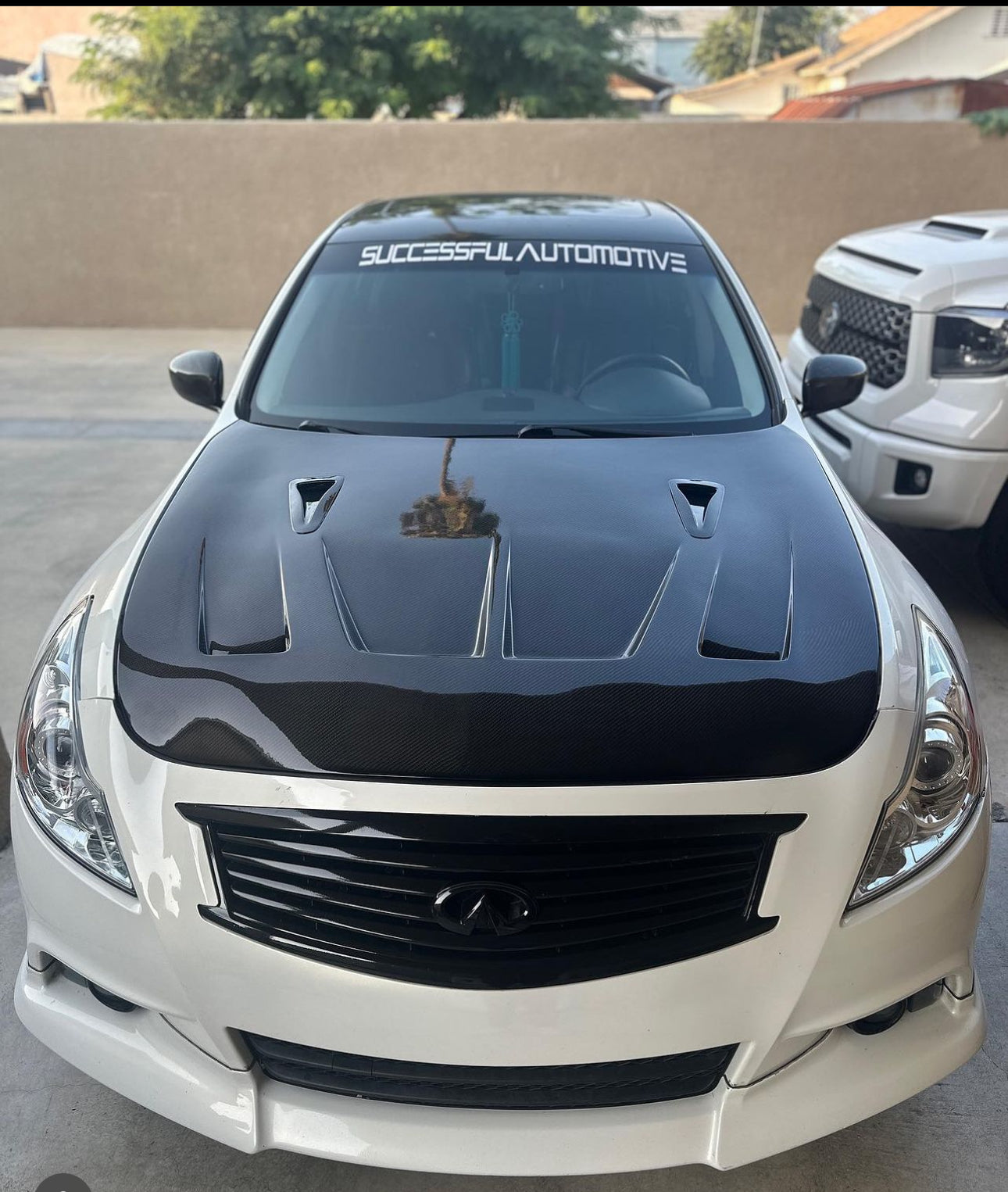 Avengers Sedan Hood