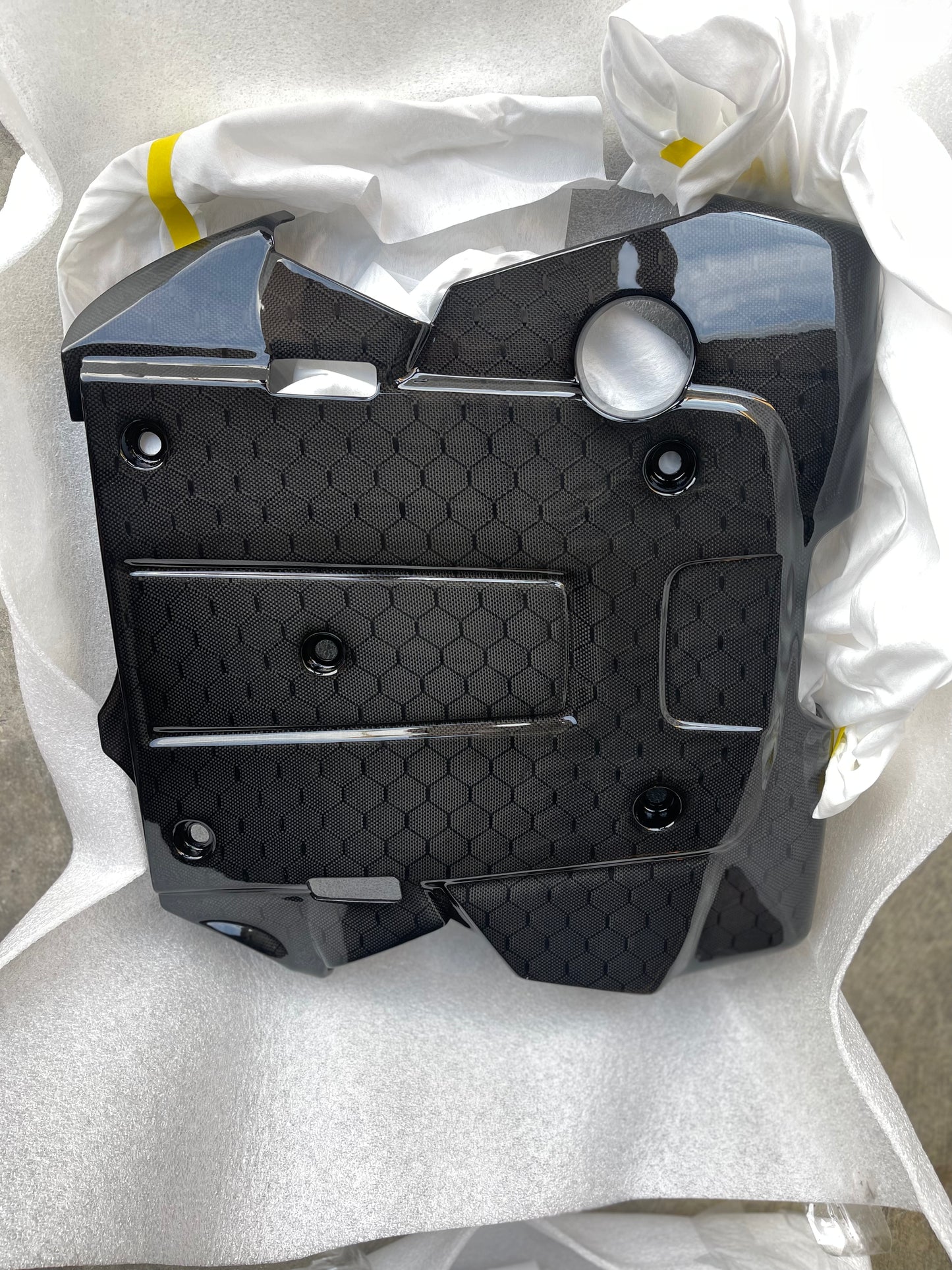 2007 + INFINITI G CARBON FIBER ENGINE COVER